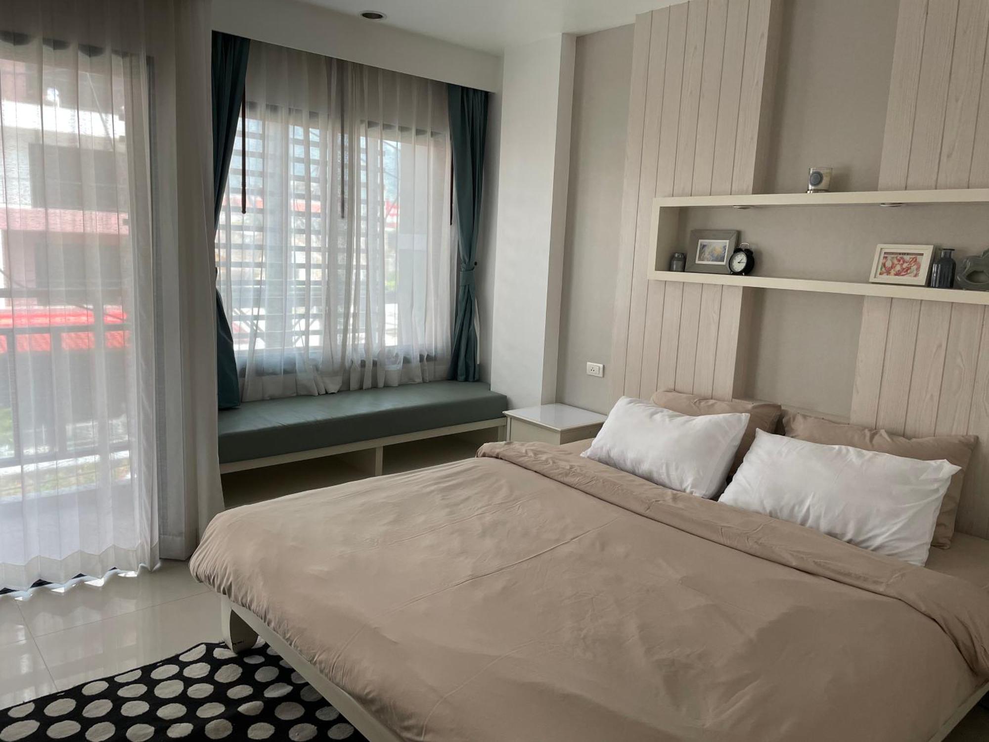 The Room Sansabai Patong Exteriér fotografie